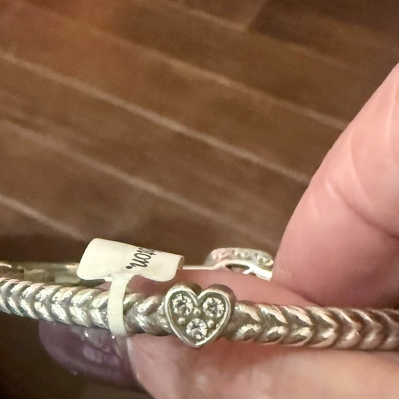 Reina Hinged Bangle Brighton. NWT - Picture 4 of 4